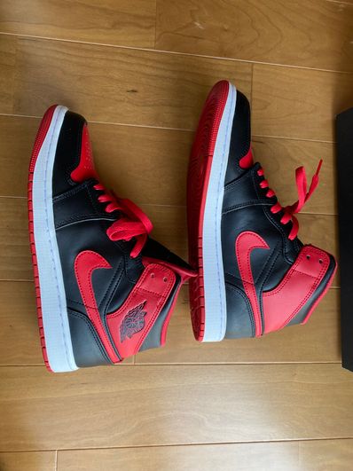 Nike Air Jordan 1 Mid "Bred Toe"