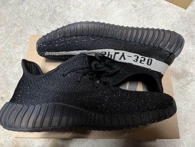 adidas YEEZY Boost 350 V2 "Oreo"