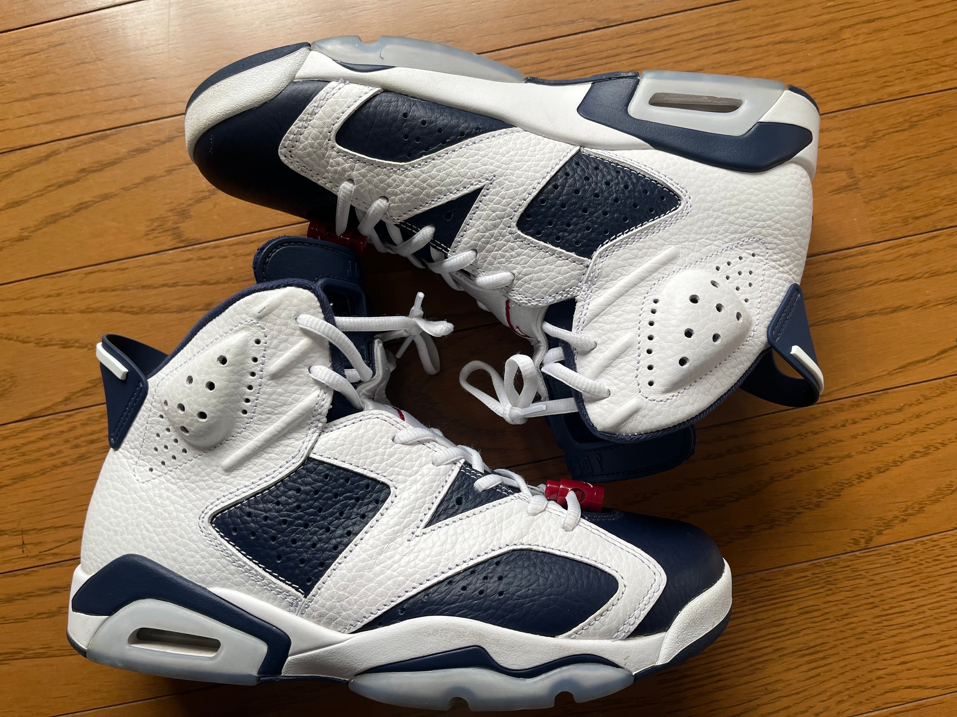 Nike Air Jordan 6 Retro "White and Midnight Navy"