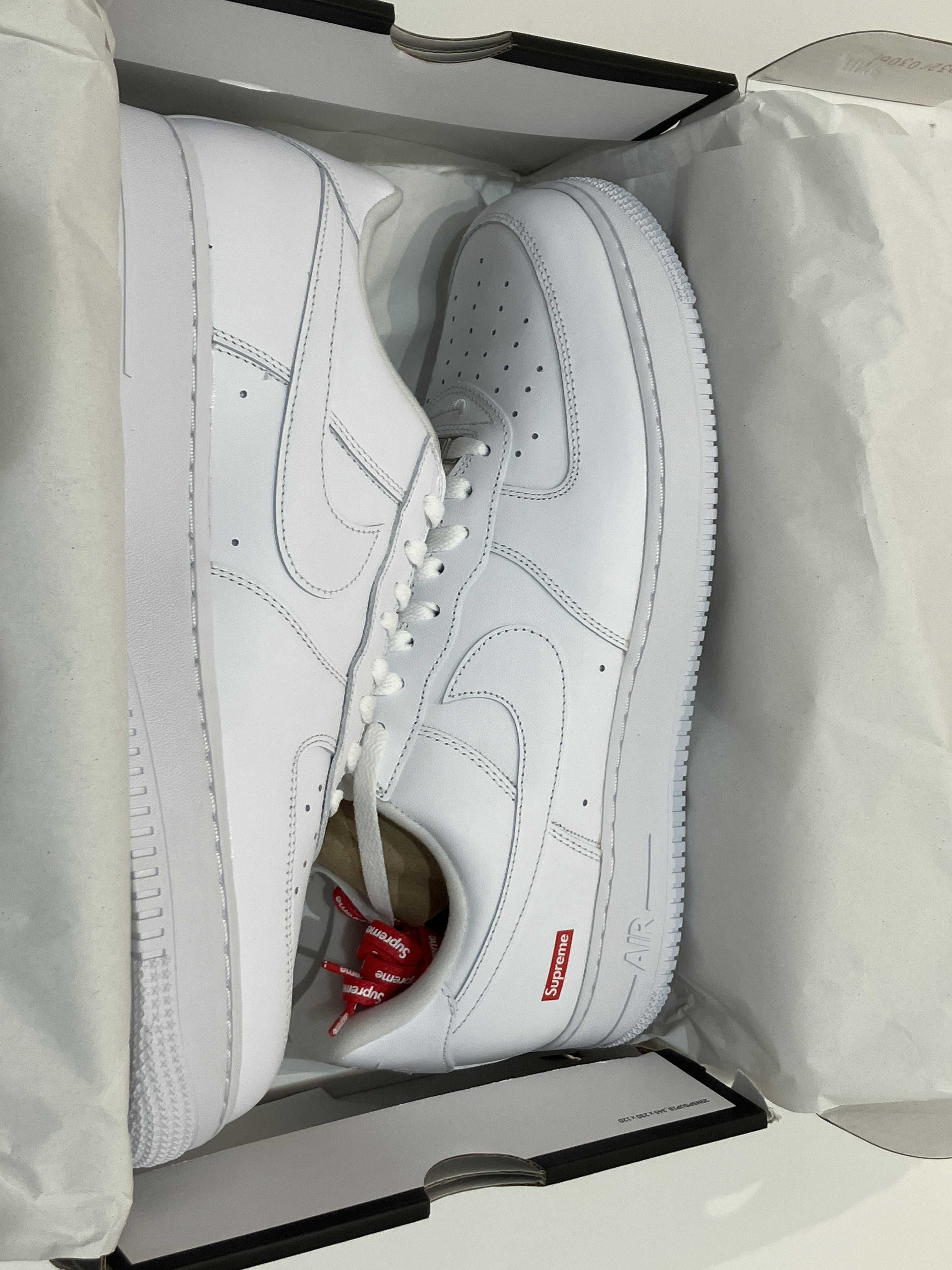 Supreme × Nike Air Force 1 Low "White"