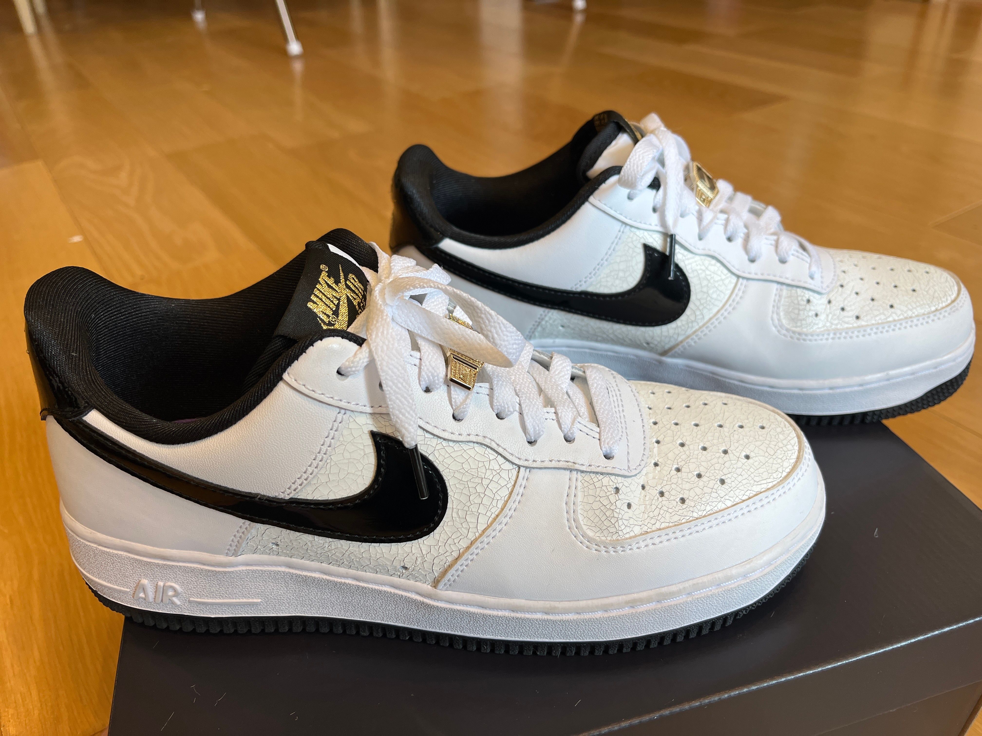 Nike Air Force 1 Low '07 LV8 "World Champ/White and Black"