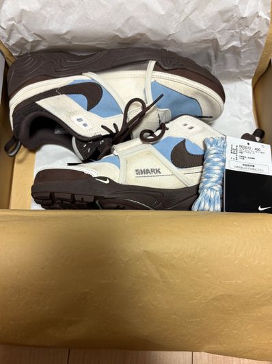 Travis Scott × Nike Zoom Field Jaxx "Pale Ivory and Leche Blue"