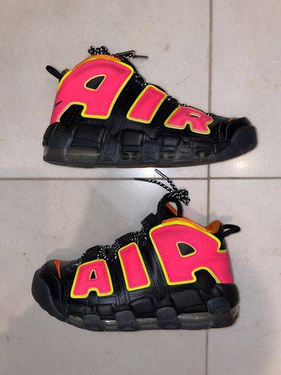 NIKE Women's AIR MORE UPTEMPO "HOT PUNCH"