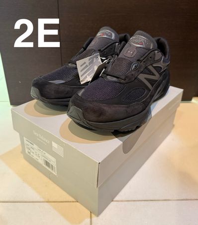 New Balance 990V6 "Triple Black"