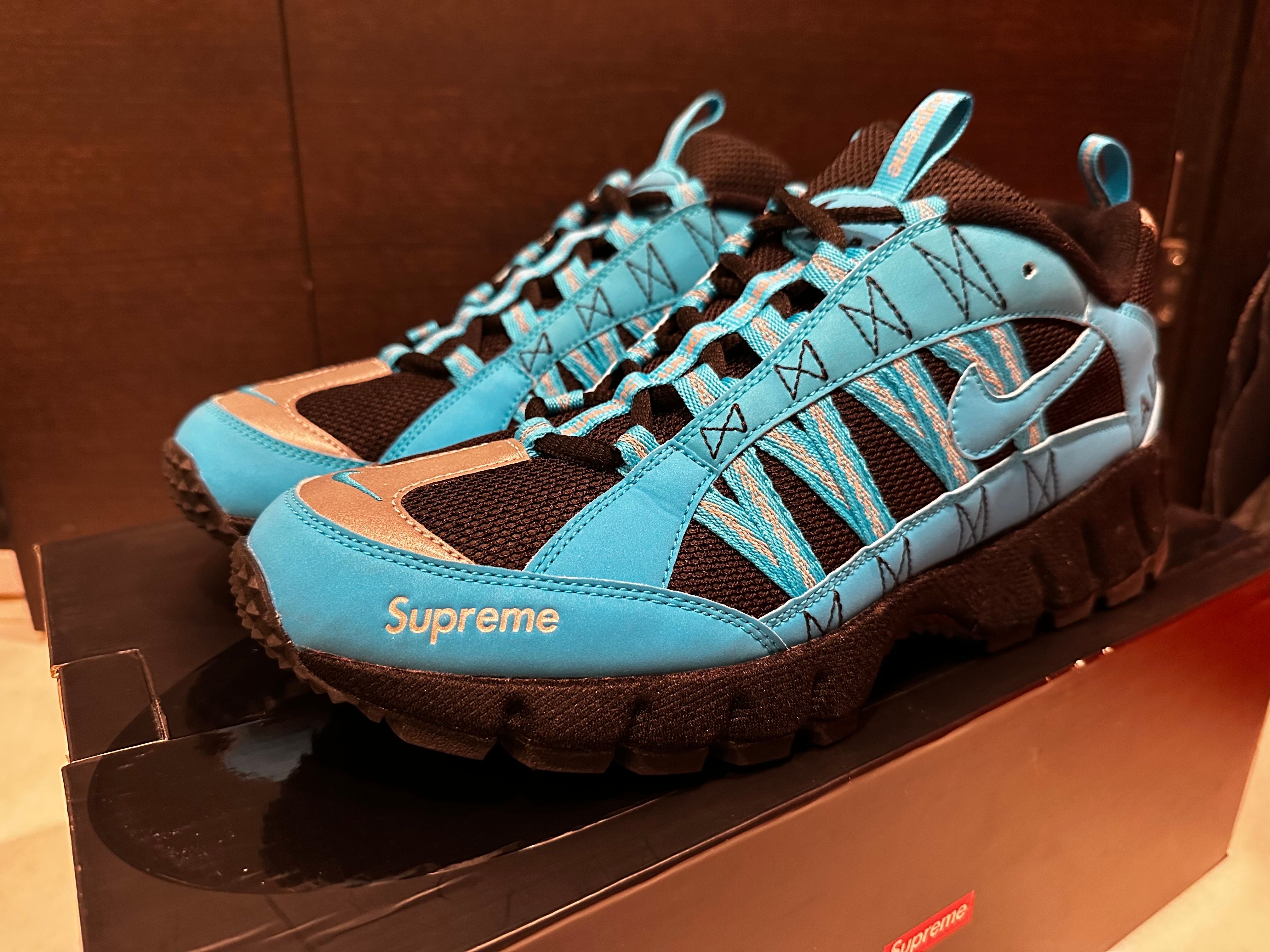 Supreme × Nike Air Humara "Blue"