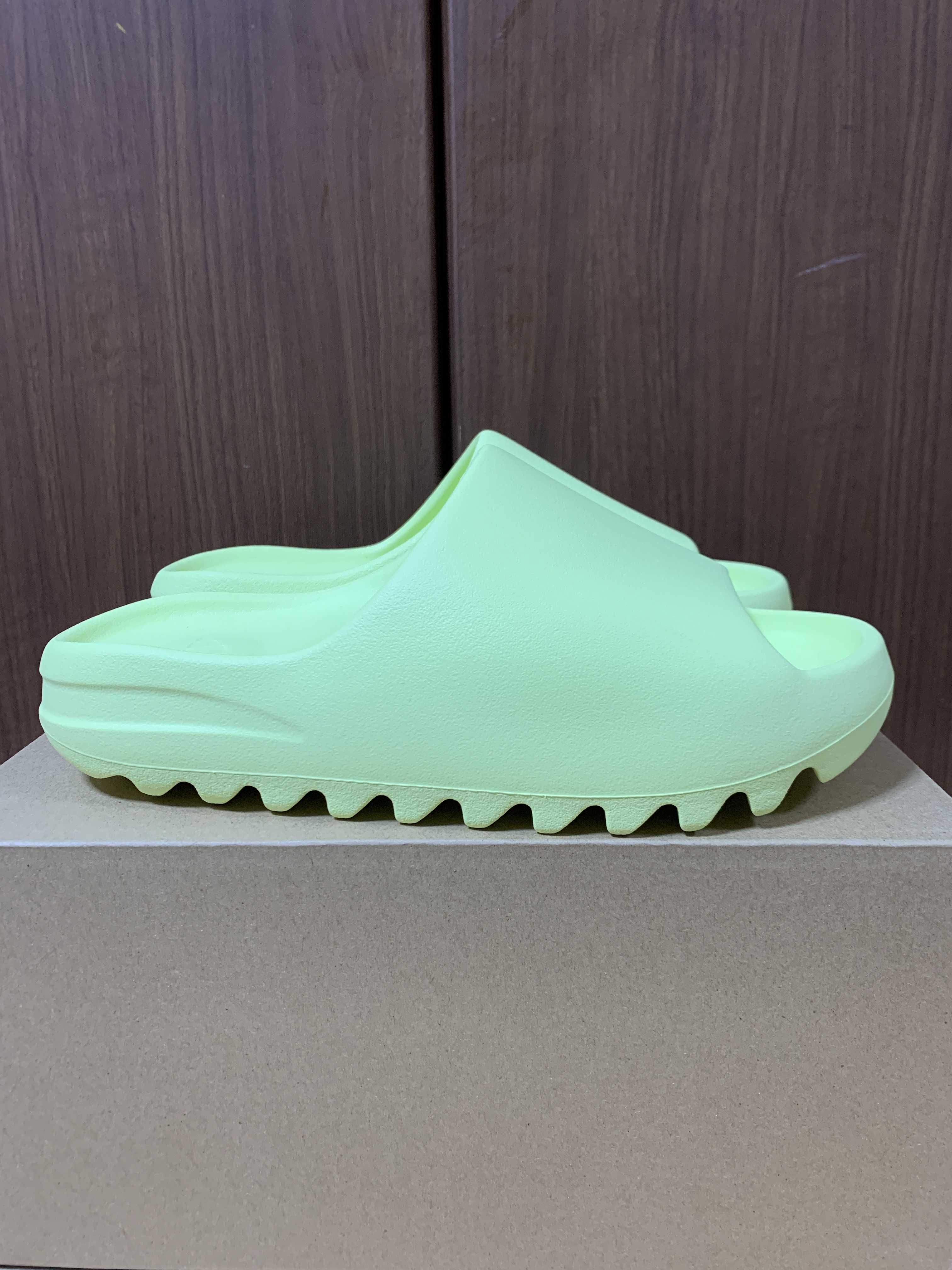 adidas YEEZY Slide "Glow Green"