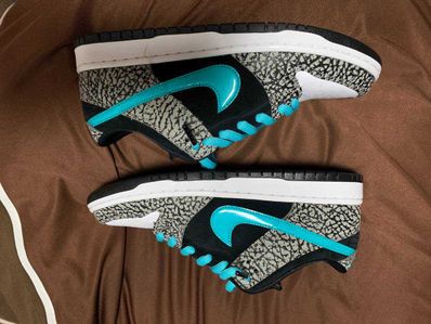 Nike SB Dunk Low "Elephant/Safari"