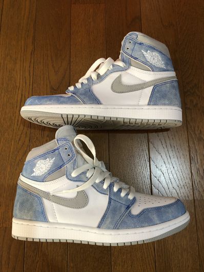 Nike Air Jordan 1 High OG "Hyper Royal"