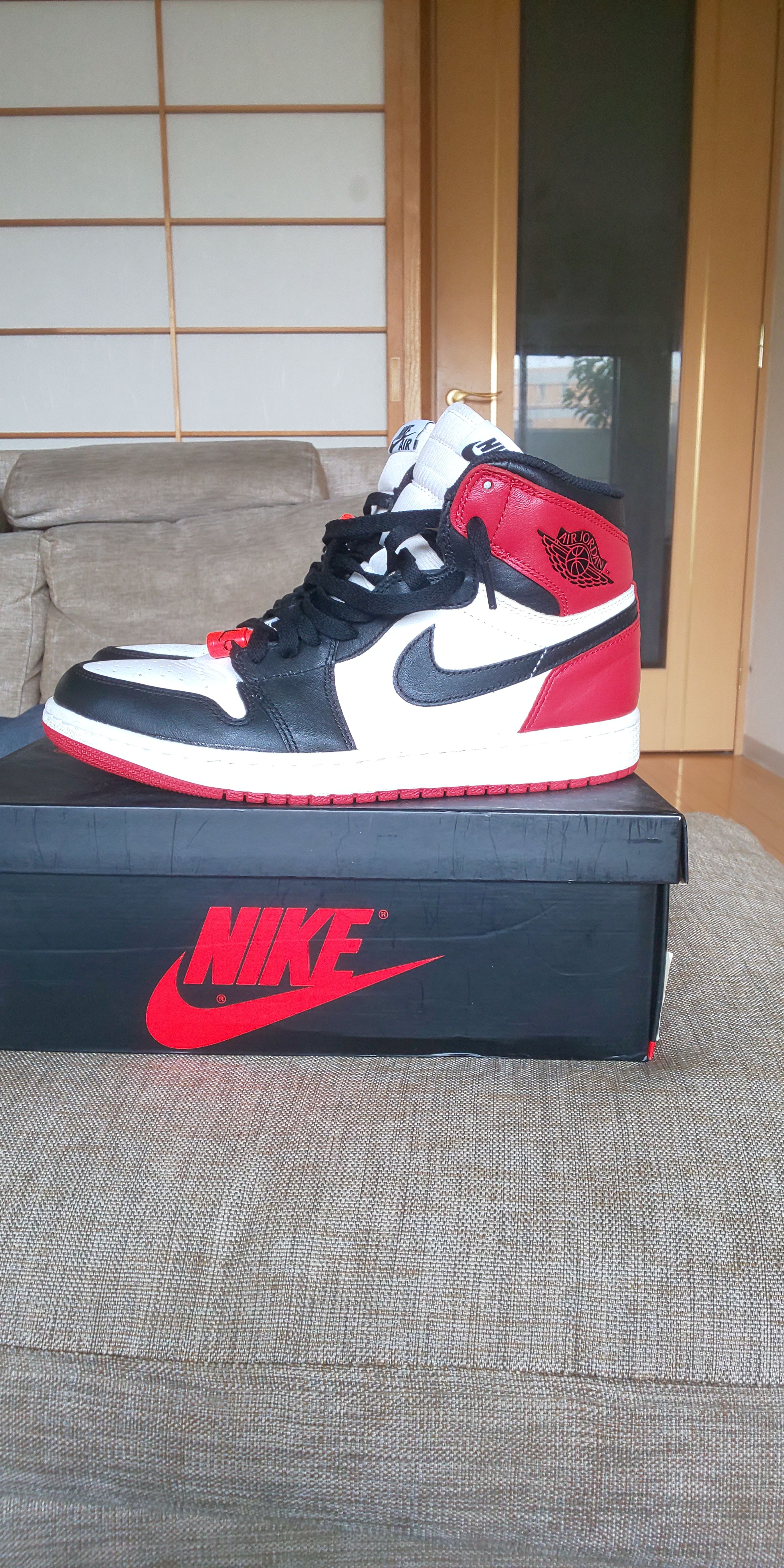 Nike Air Jordan 1 Retro High OG "Black Toe" (2013)