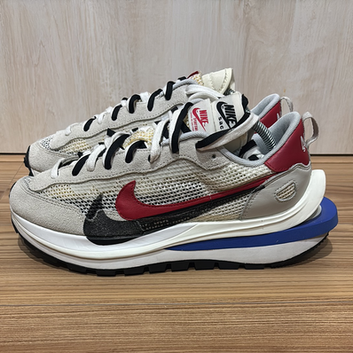 sacai × Nike Vapor Waffle "Royal Fuchsia"