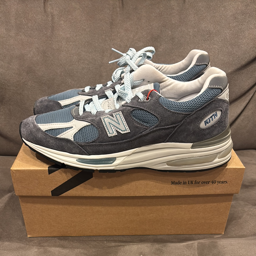 KITH × New Balance 991V2 "Asphalt/Lead/Oyster Mushroom"