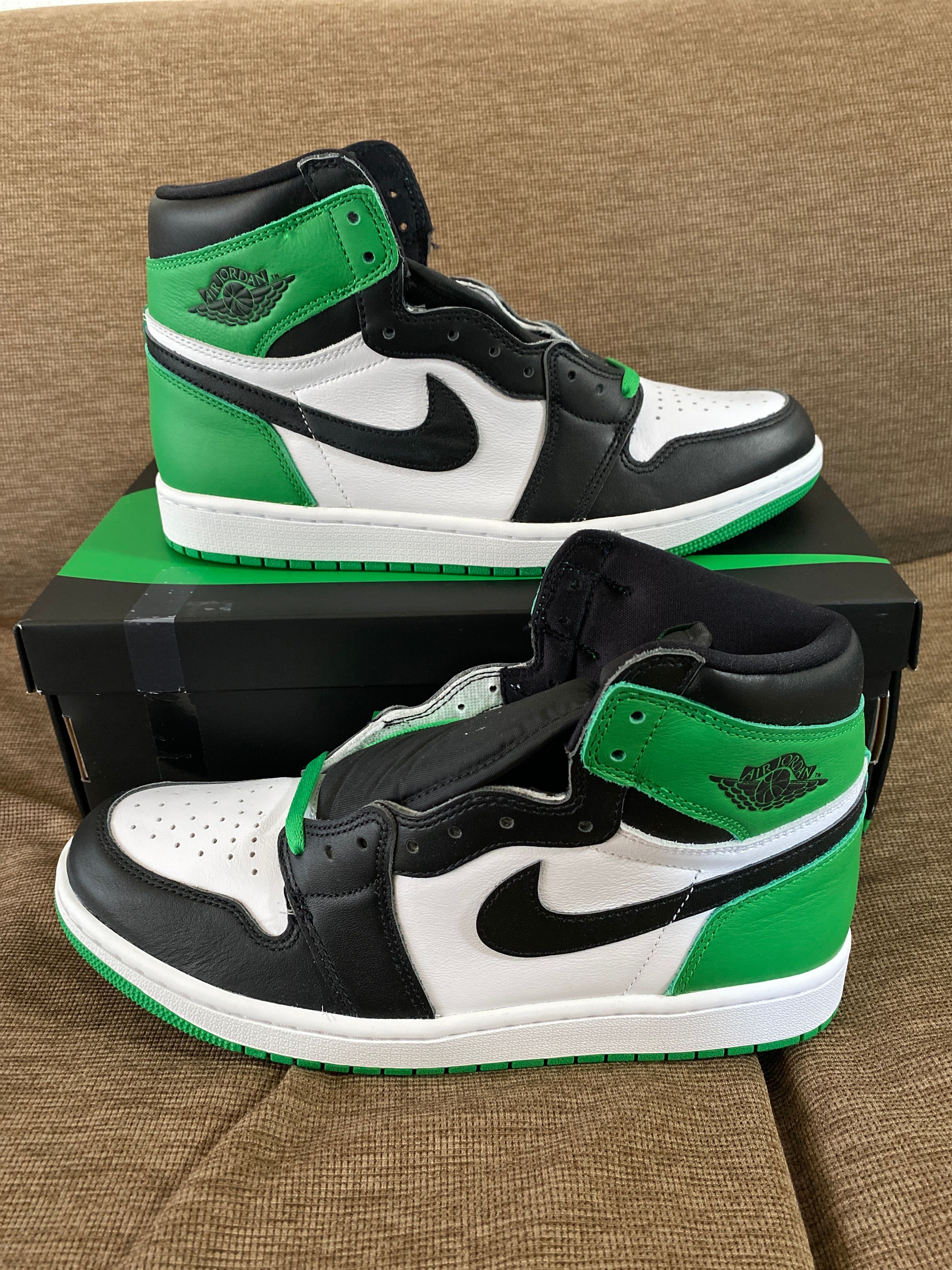 Nike Air Jordan 1 Retro High OG "Celtics/Black and Lucky Green" (2023)