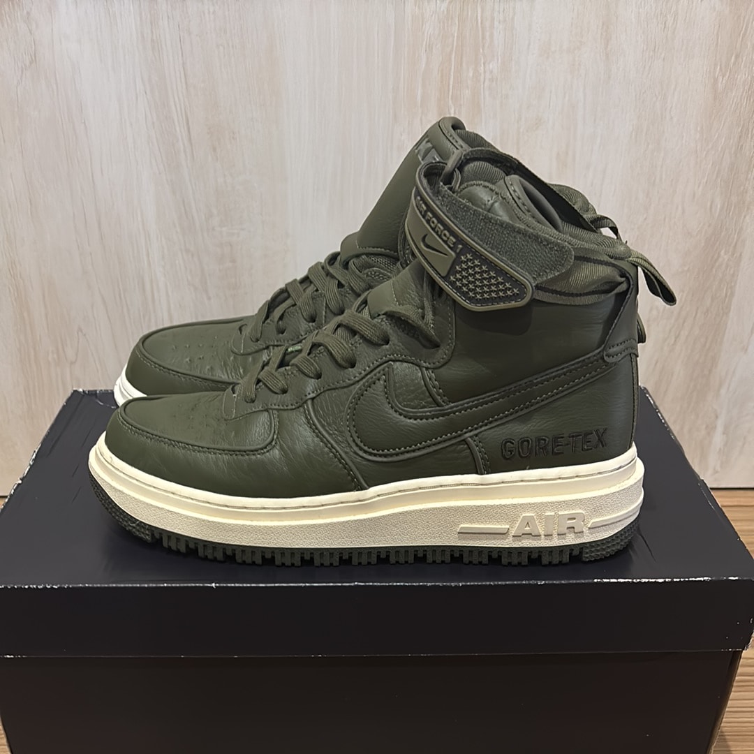 ナイキ エアフォース1 ゴアテックス ブーツ "ミディアム オリーブ"
