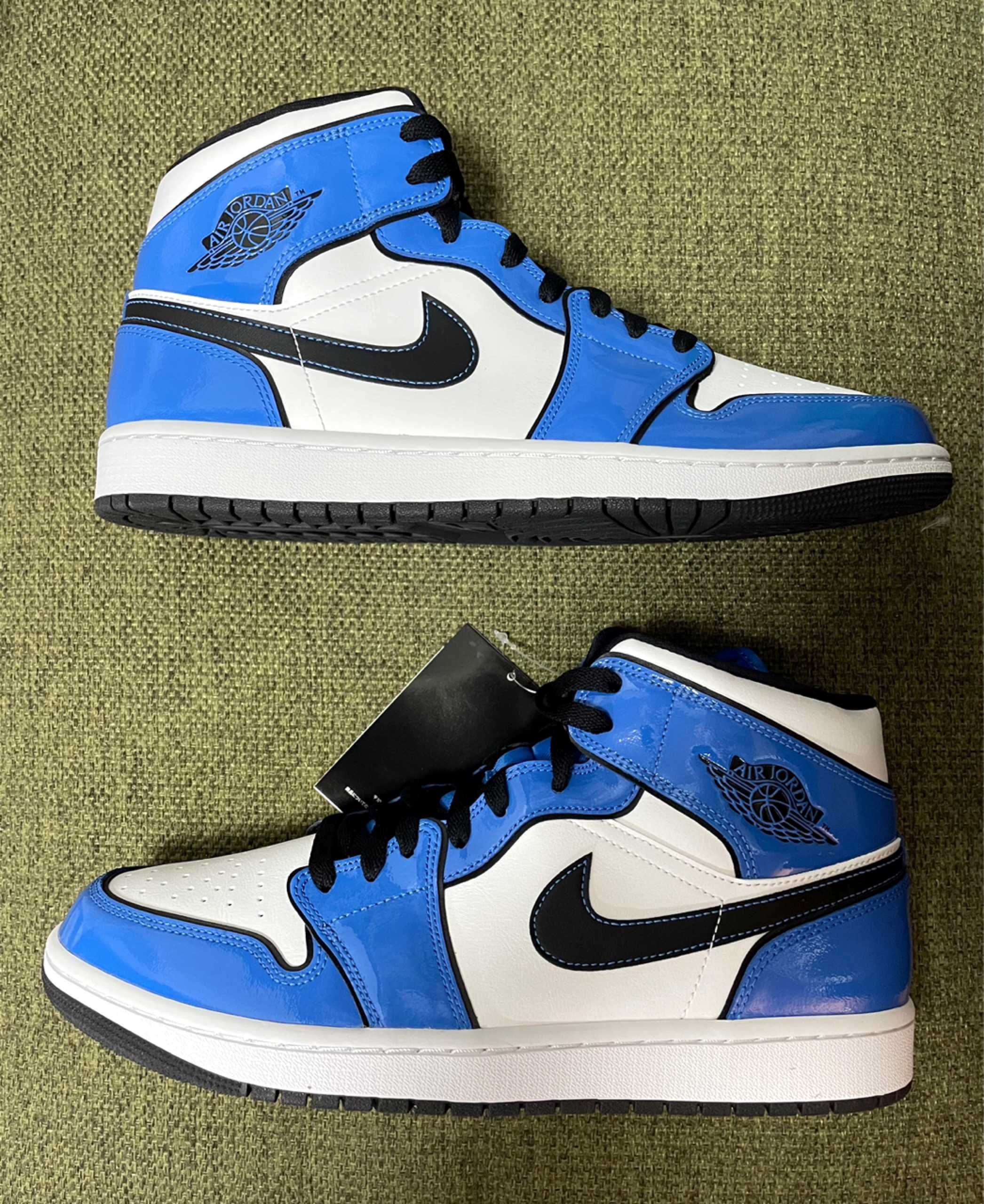 Nike Air Jordan 1 Mid SE "Signal Blue"