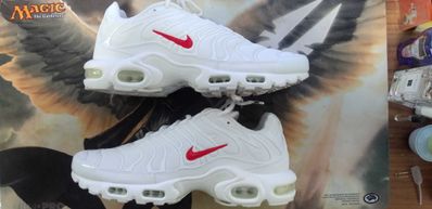Supreme x Nike Air Max Plus TN "White/Speed Red"