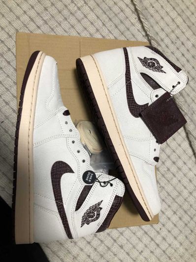 A Ma Maniere × Nike Air Jordan 1 Retro High OG "Sail and Burgundy"