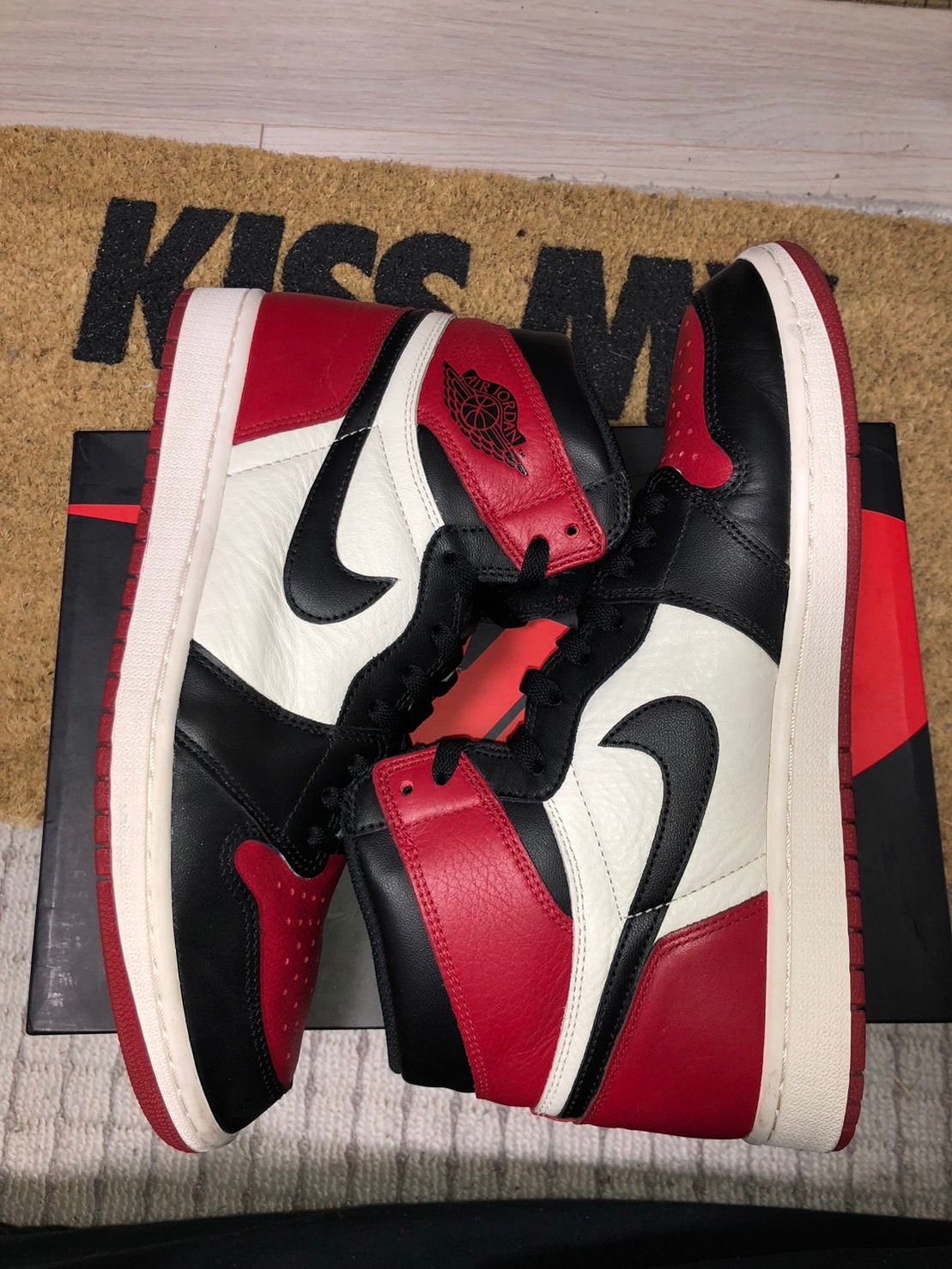 Nike Air Jordan 1 Retro High OG "Bred Toe"
