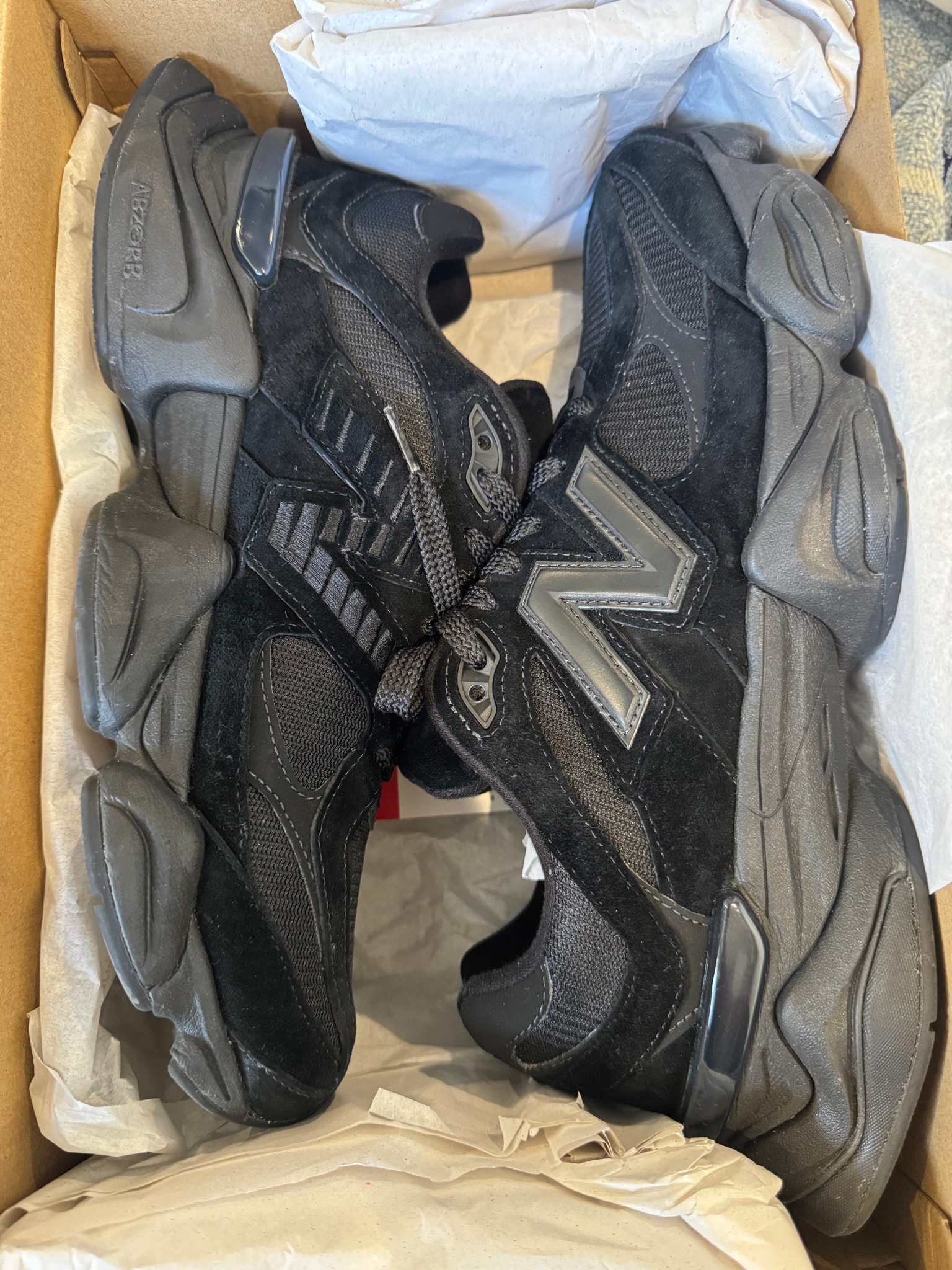 New Balance 9060 "Triple Black"