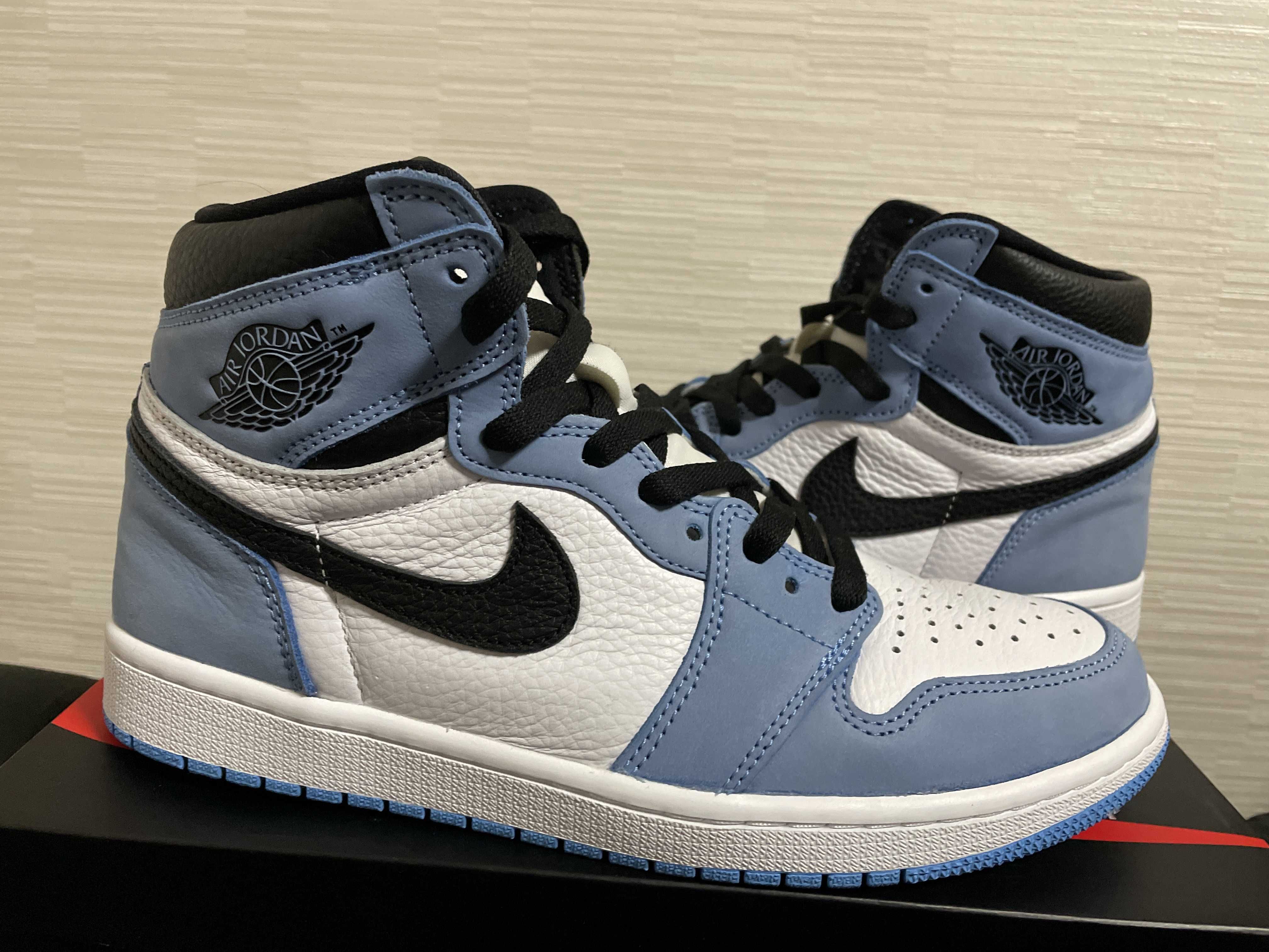 Nike Air Jordan 1 High OG "University Blue"