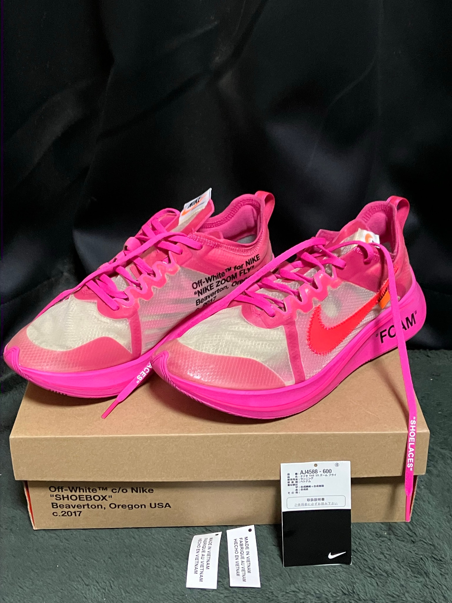 Off-White × Nike Zoom Fly "Pink"