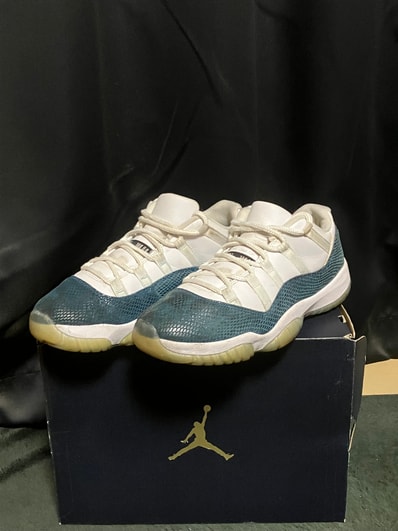 AIR JORDAN 11 LOW "SNAKESKIN"
