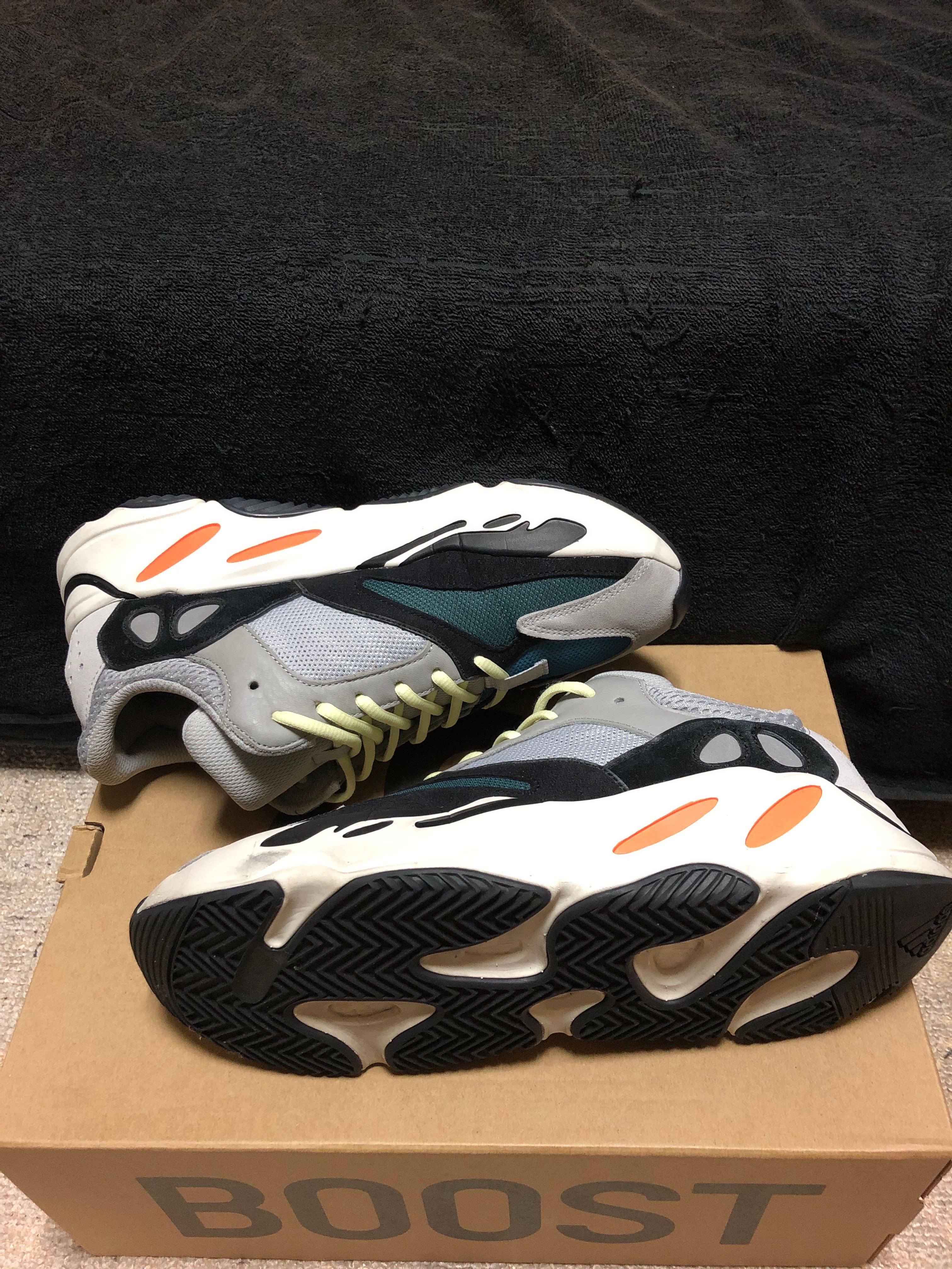 adidas YEEZY Boost 700 "Wave Runner"