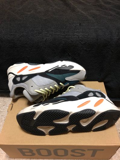 adidas YEEZY Boost 700 "Wave Runner"