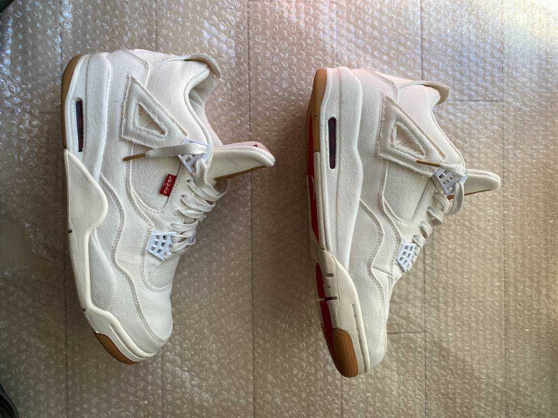 NIKE × LEVI’S AIR JORDAN 4 "WHITE DENIM"(タグ:LEVIS®)