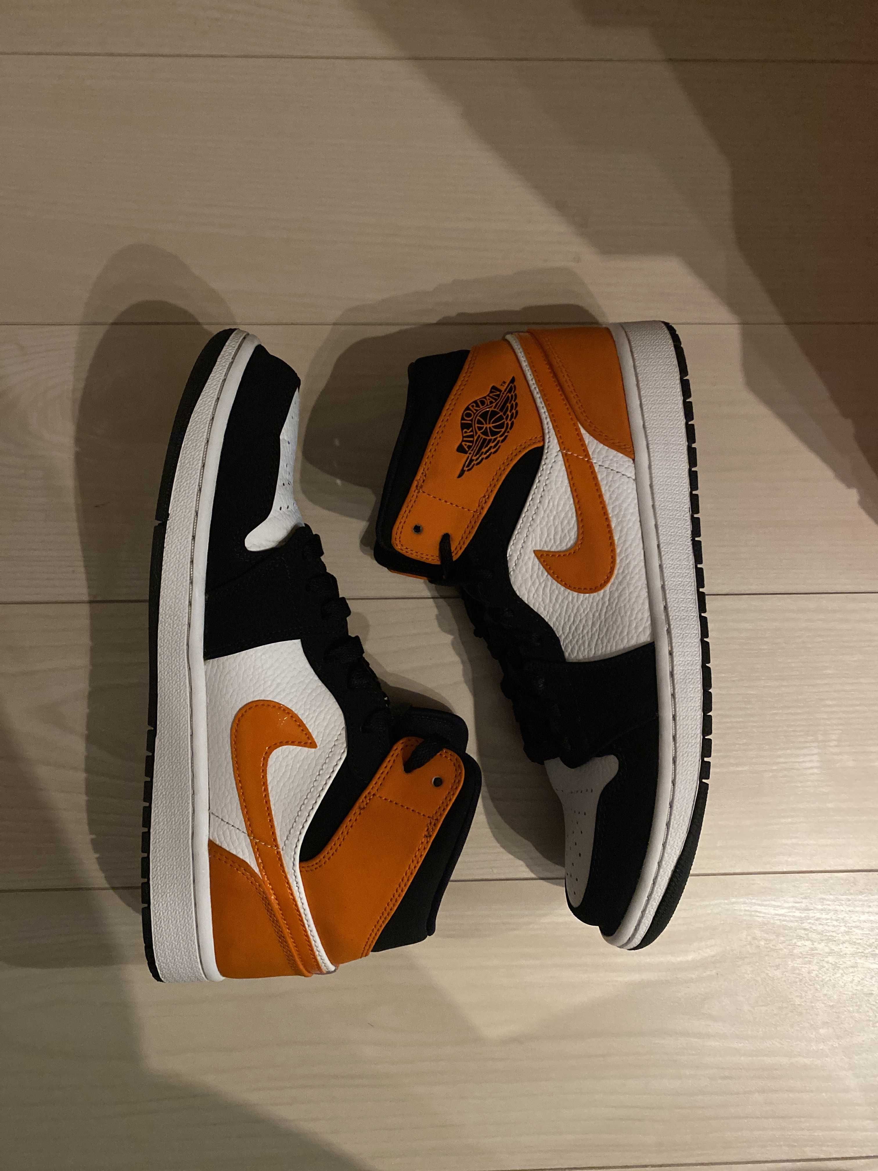 NIKE AIR JORDAN 1 MID "SHATTERED BACKBOARD"