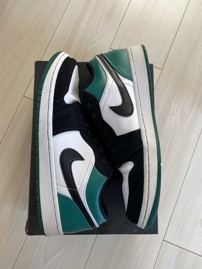 Nike Air Jordan 1 Low "White Black Mystic Green"
