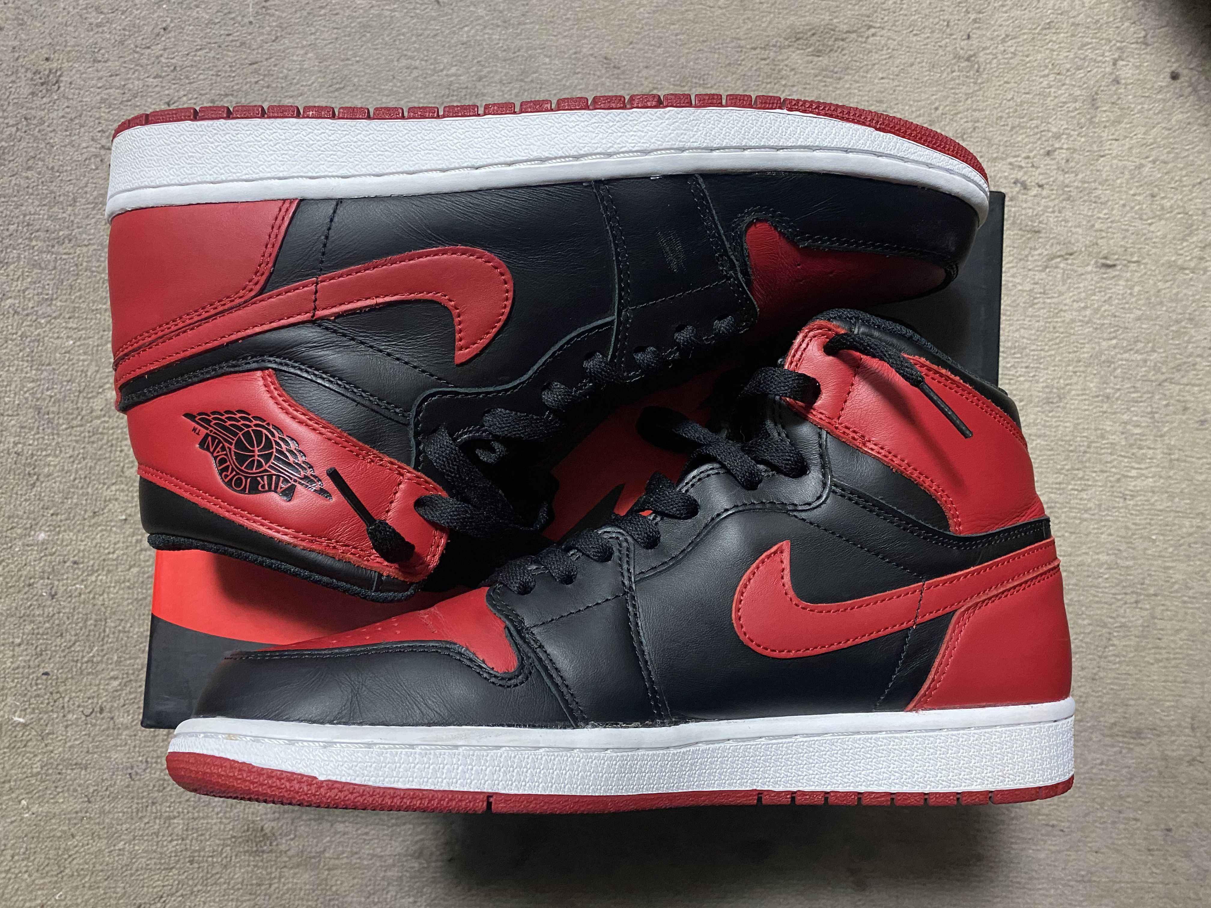 Nike Air Jordan 1 Retro High OG "Bred" (2013)