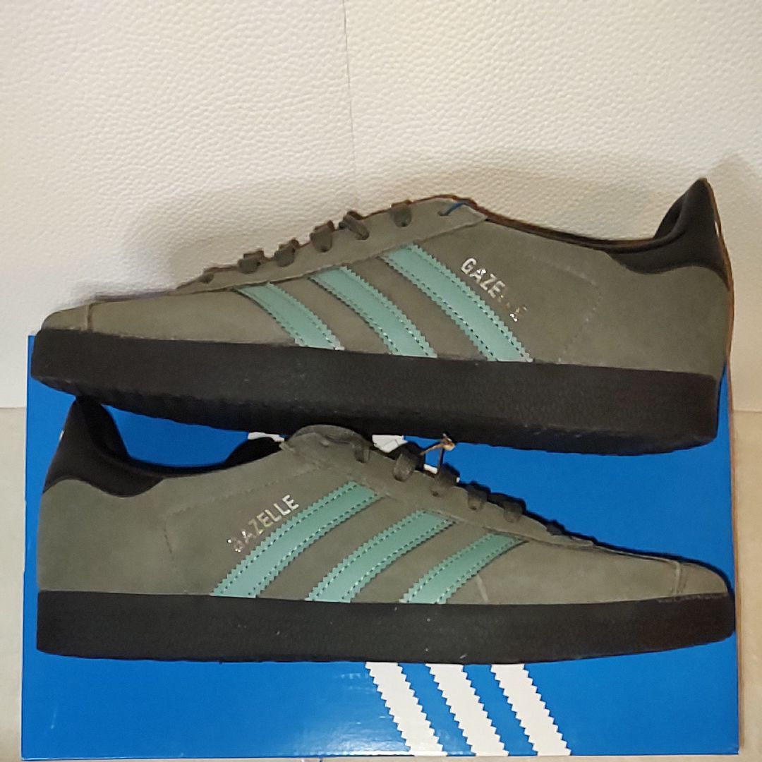 adidas Gazelle "Pantone/Core Black"