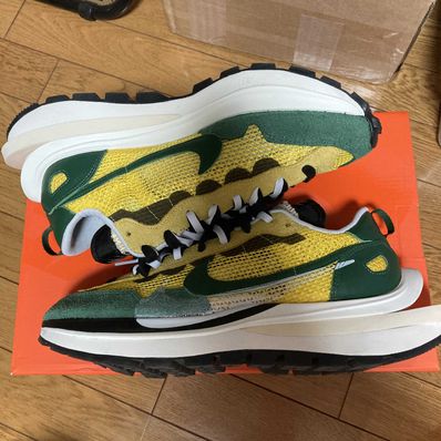 sacai × Nike Vapor Waffle "Tour Yellow/Stadium Green-Sail"