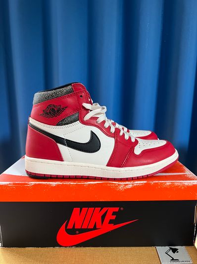 Nike Air Jordan 1 High OG "Lost & Found/Chicago"