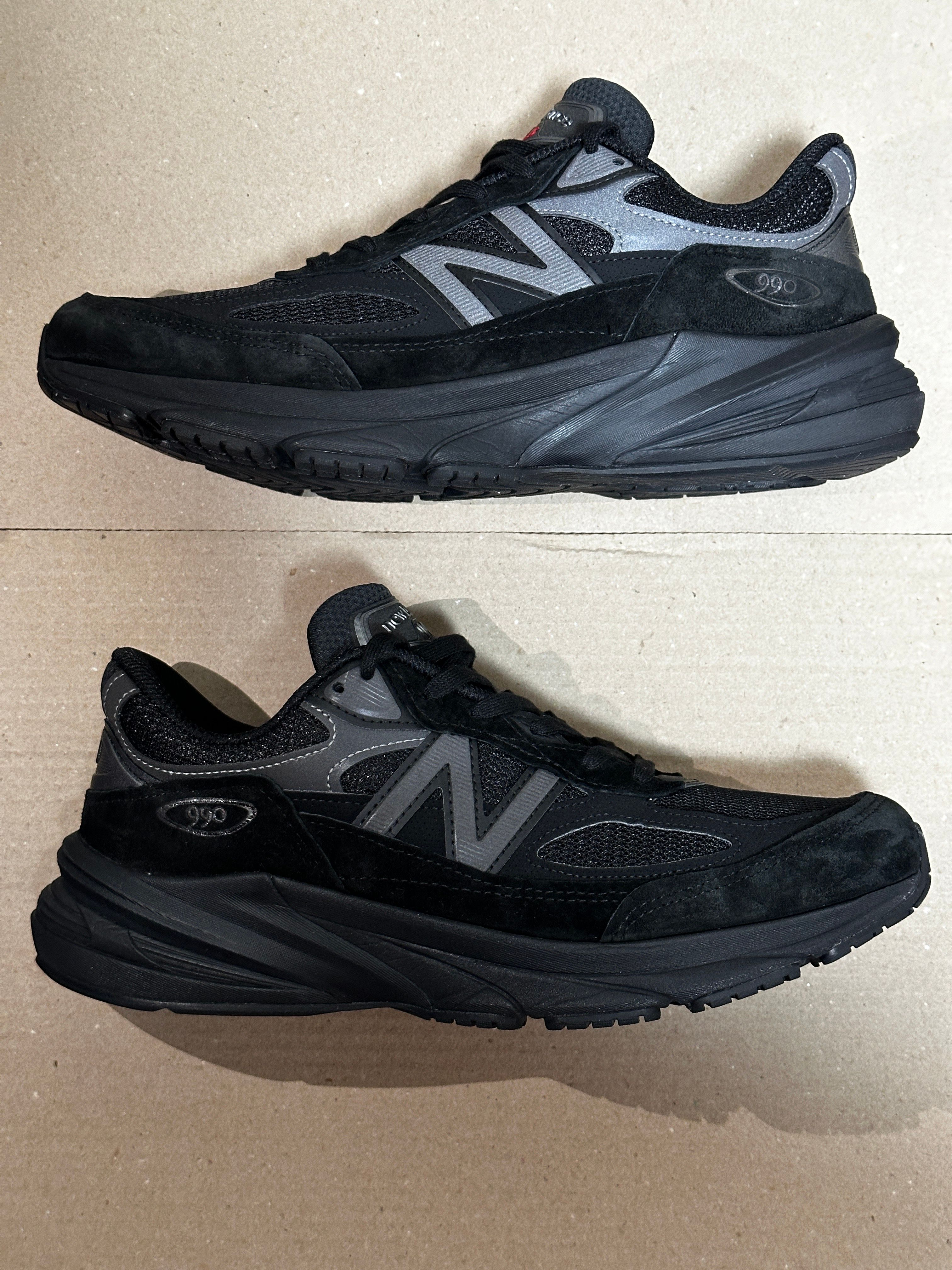 New Balance 990V6 "Triple Black"