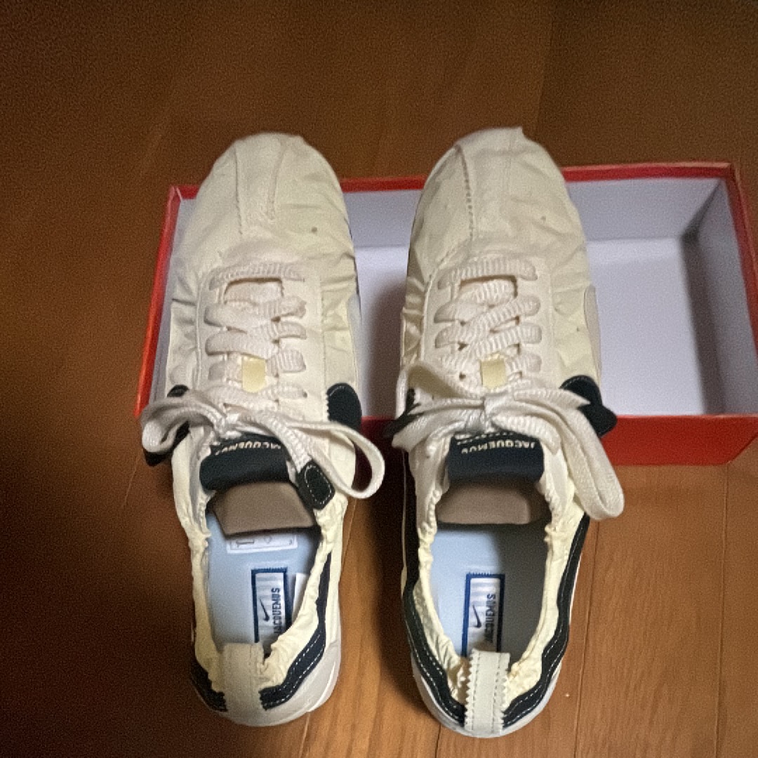 ジャックムス × ナイキ ウィメンズ ムーン シューズ SP "アラバスター"