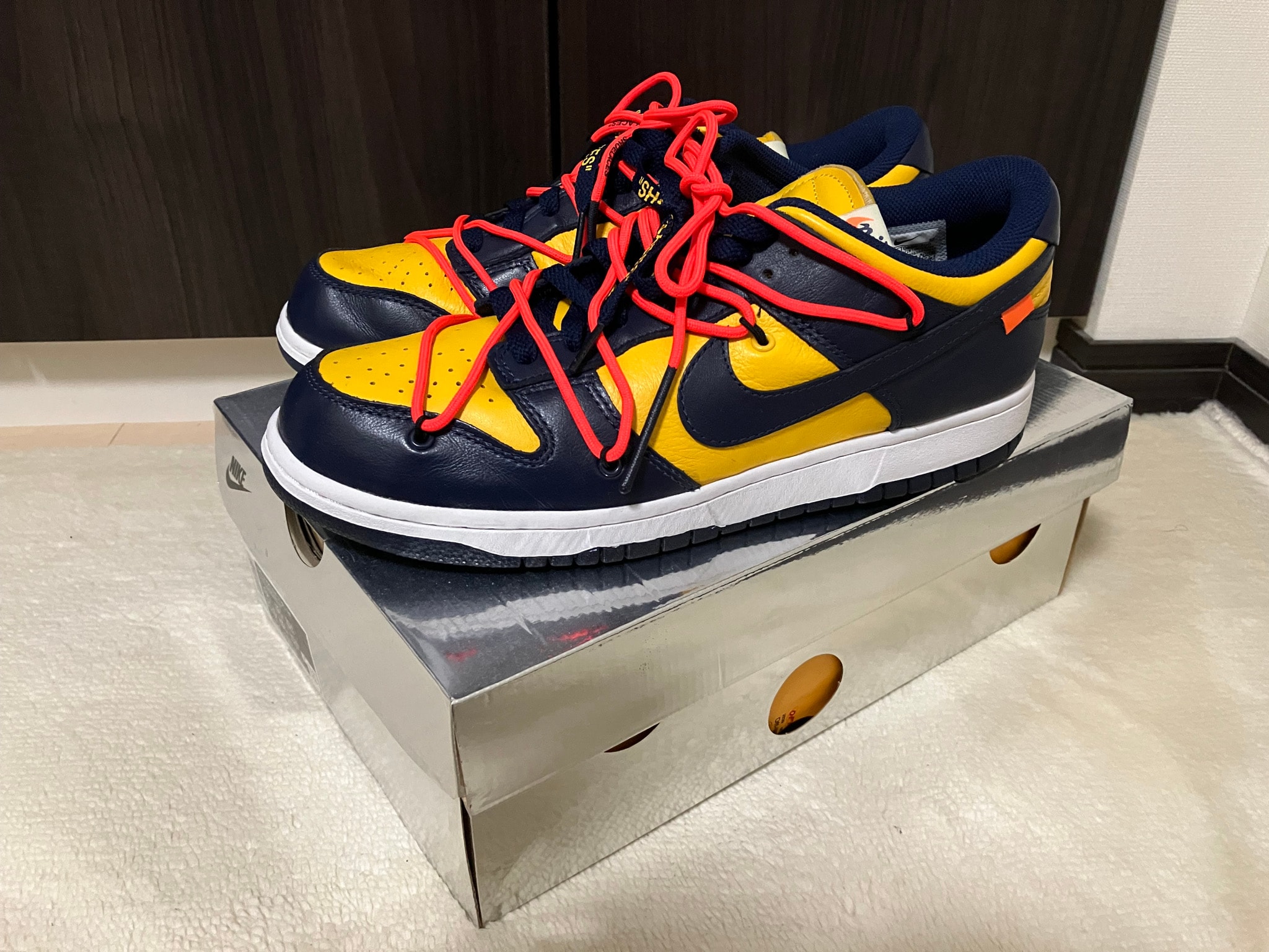 Off-White × Nike Dunk Low  LTHR "University Gold/Midnight Navy/White"