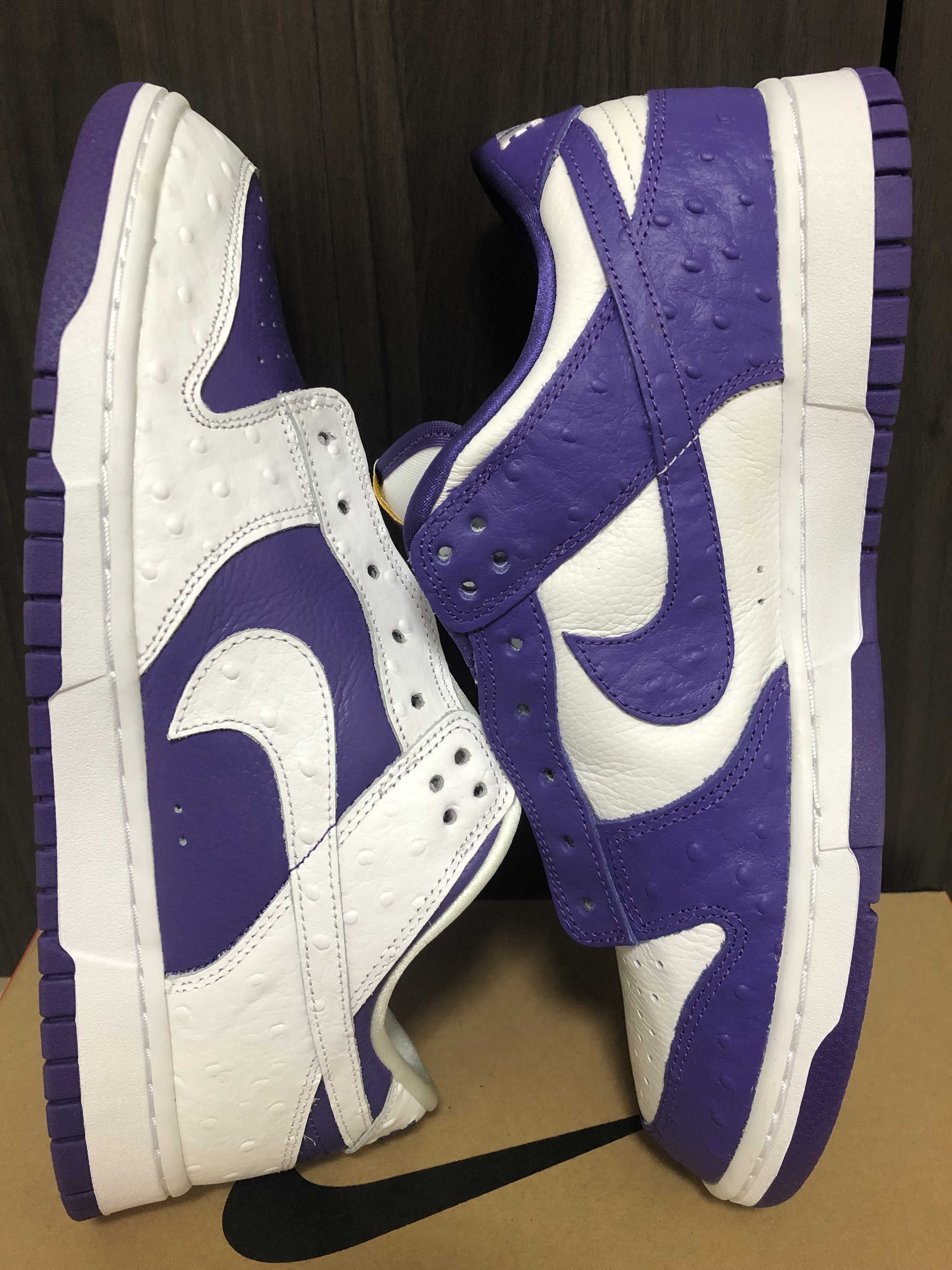 Nike Women's Dunk Low "Made You Look"