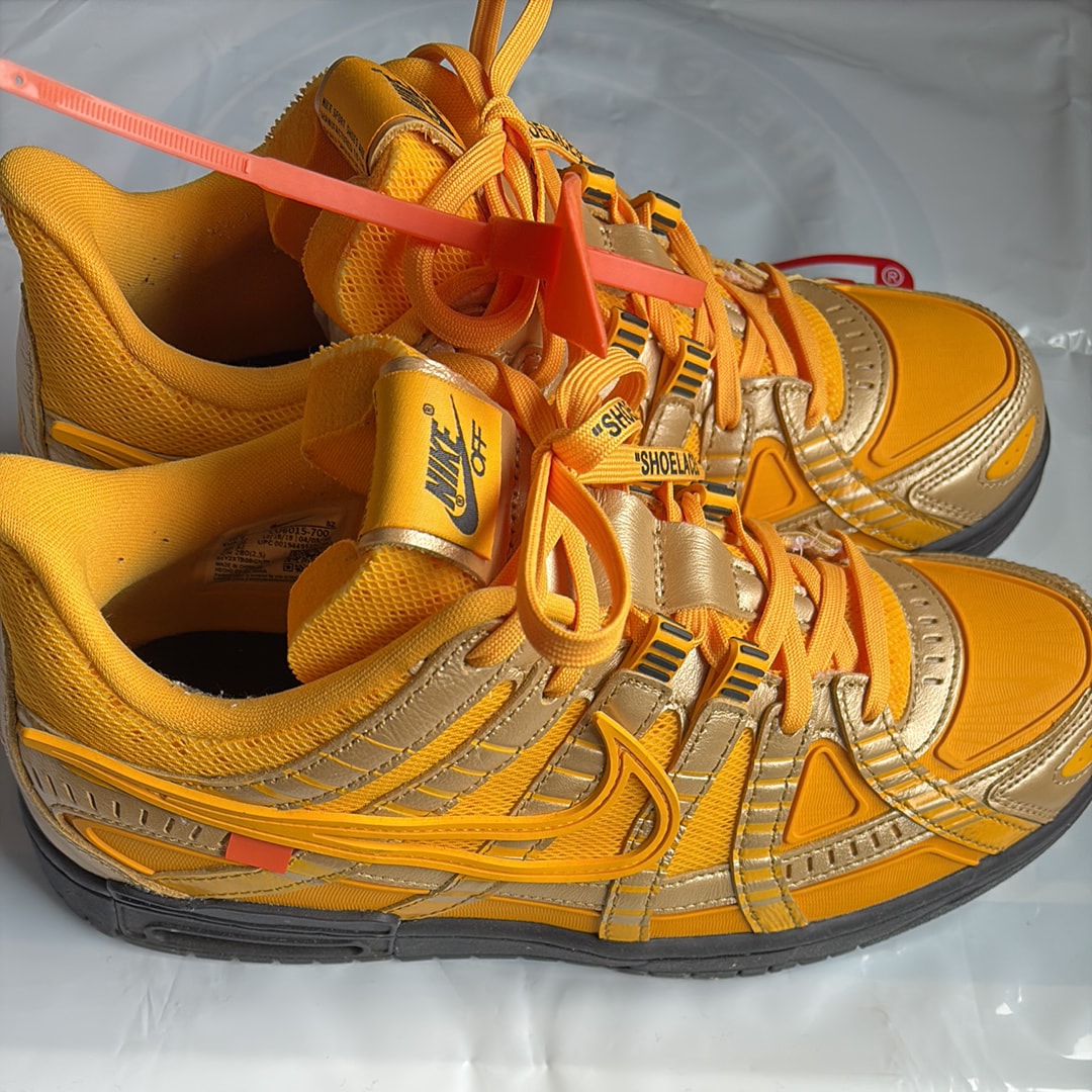 Off-White × Nike Air Rubber Dunk "University Gold"