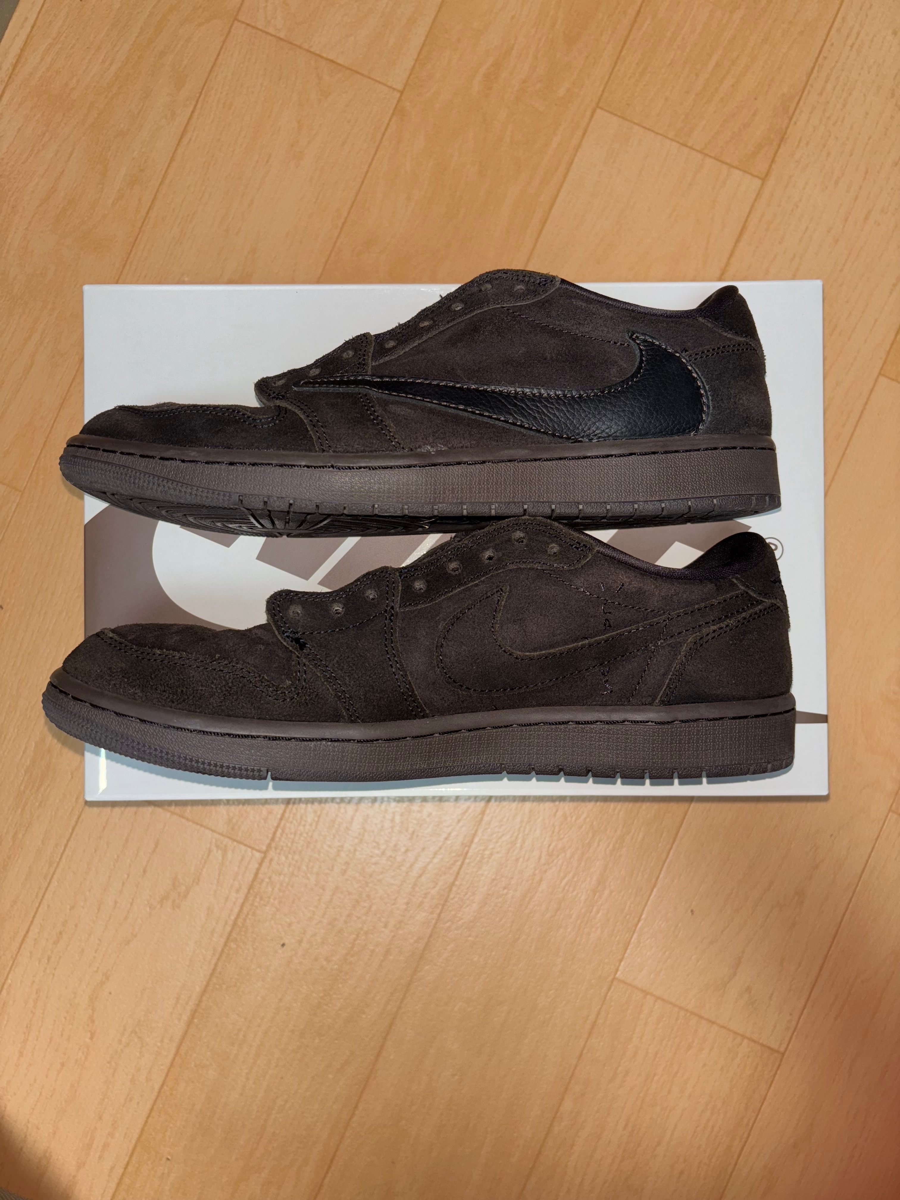 Travis Scott × Nike Air Jordan 1 Low OG SP "Velvet Brown and Dark Mocha"