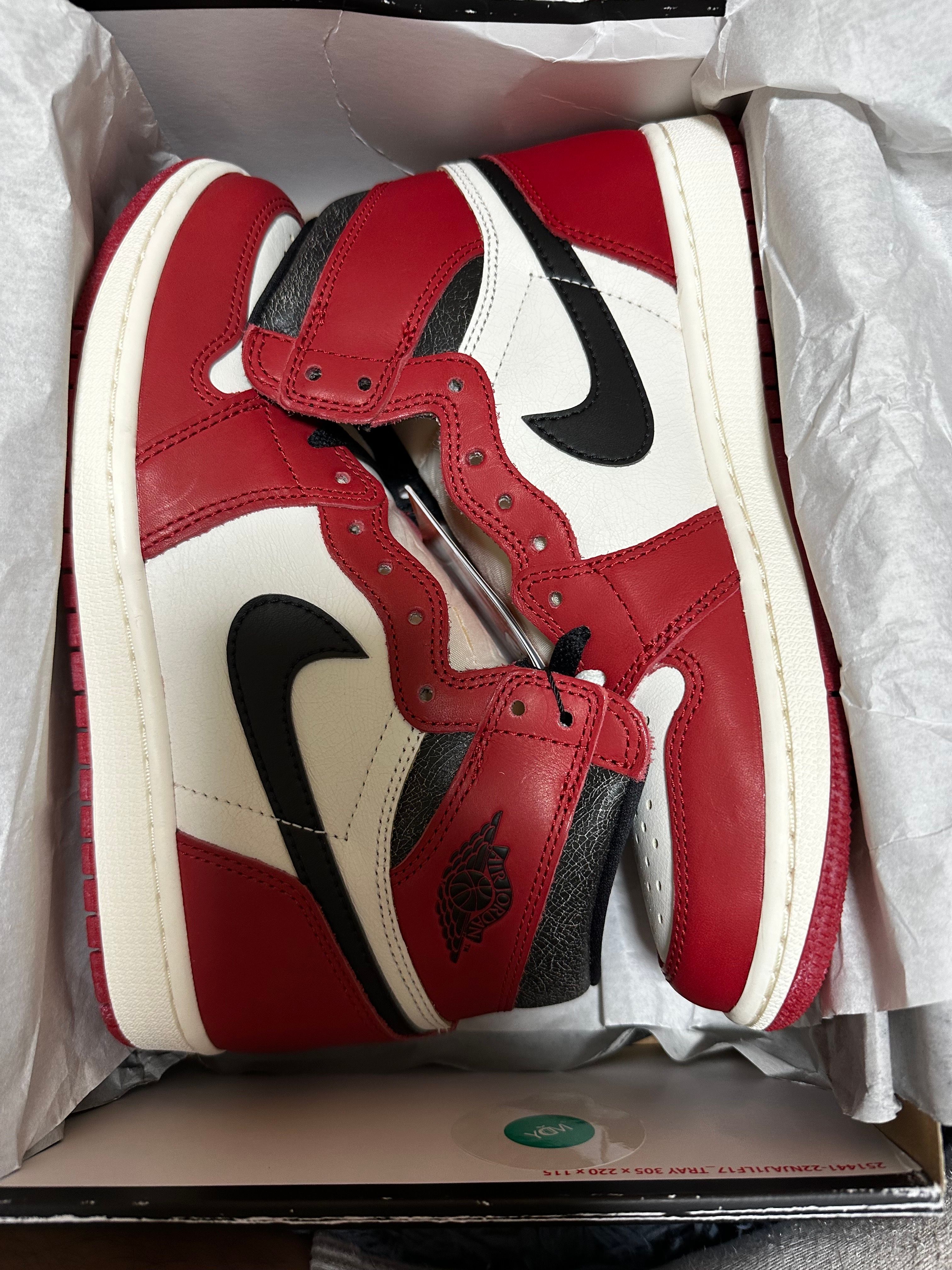 Nike Air Jordan 1 High OG "Lost & Found/Chicago"
