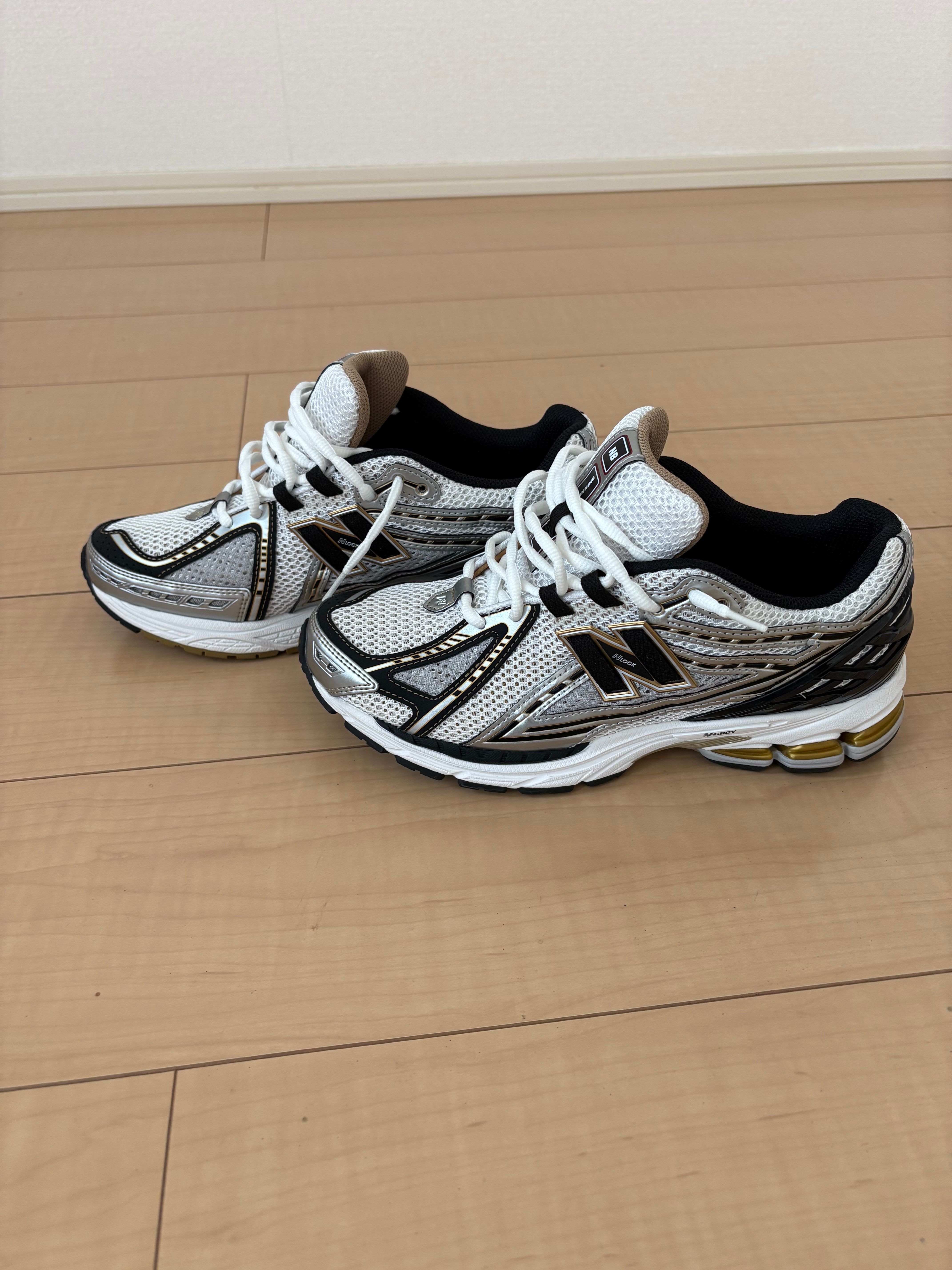 New Balance 1906R "Silver"