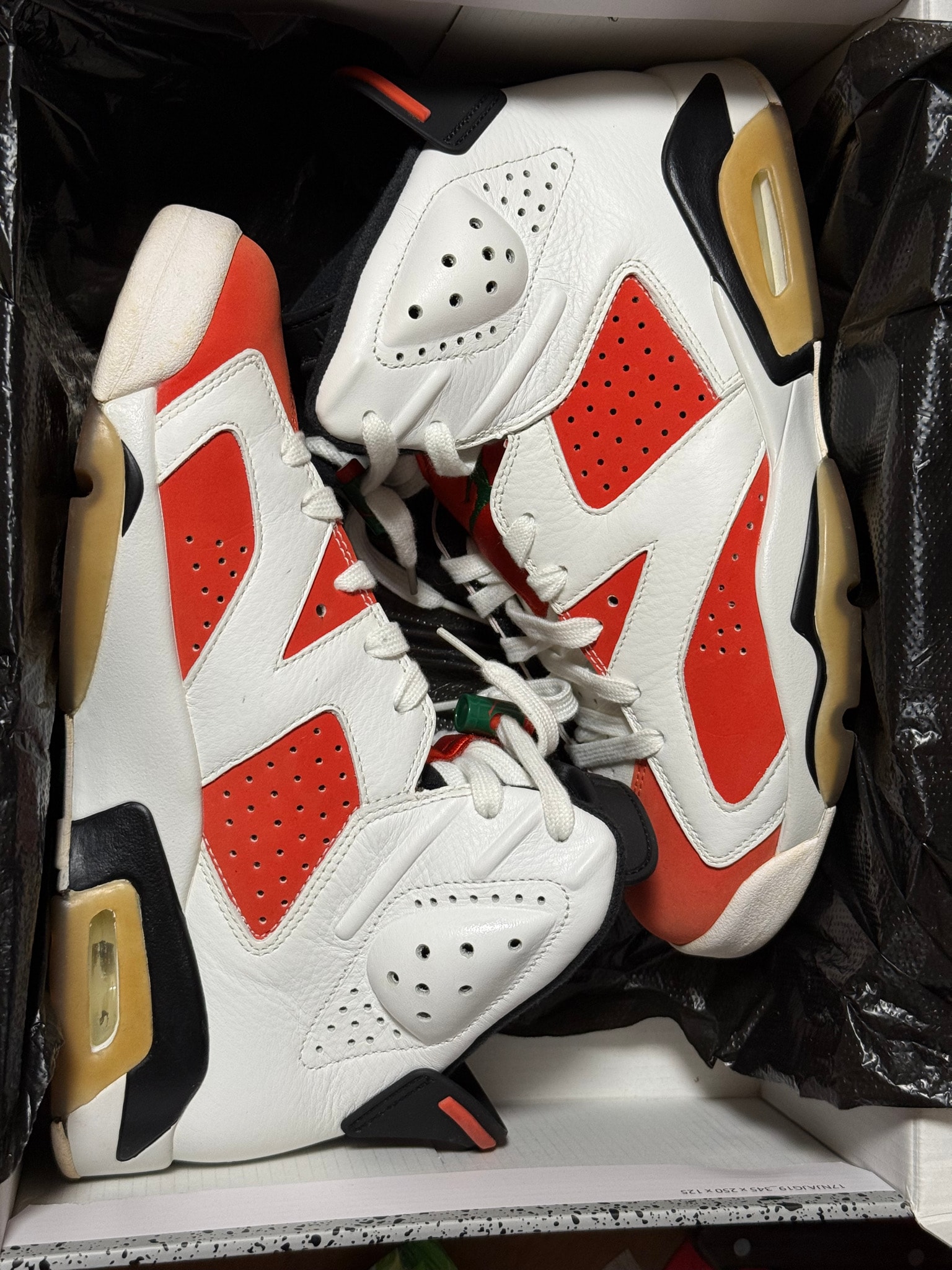 Nike Air Jordan 6 Retro "Gatorade Like Mike White" 