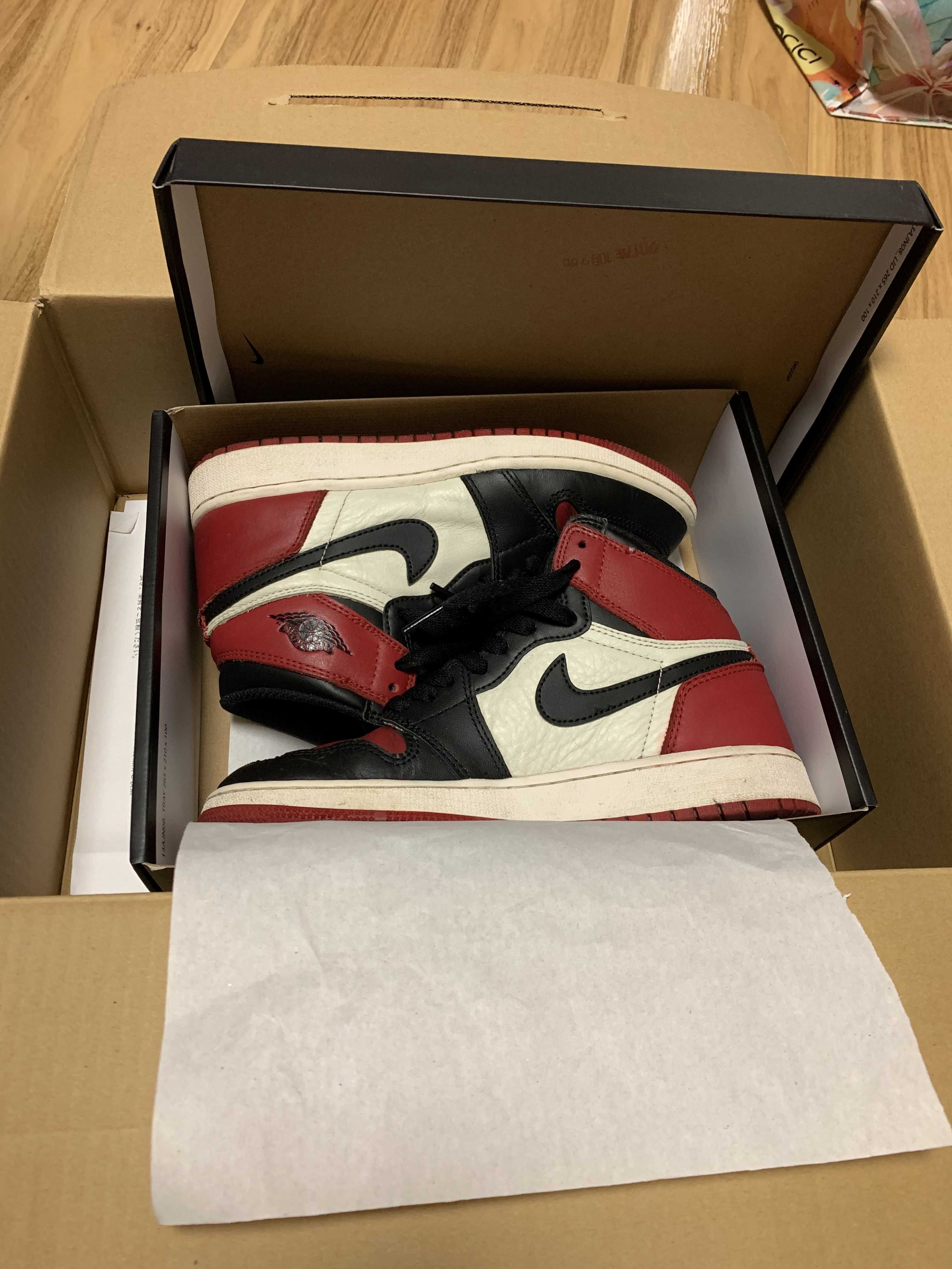 Nike GS Air Jordan 1 Retro High "Bred Toe"