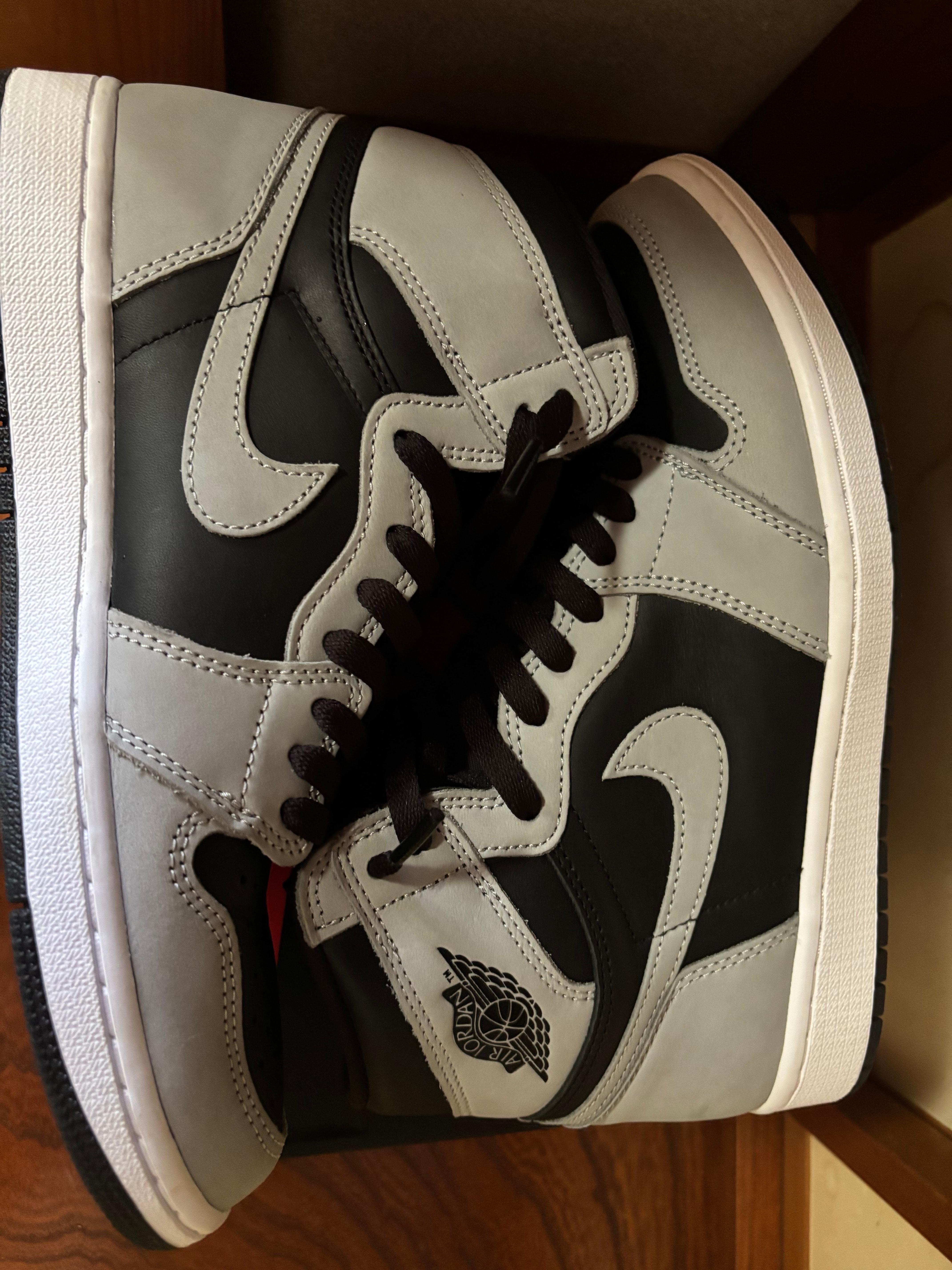 Nike Air Jordan 1 High OG "Shadow 2.0"