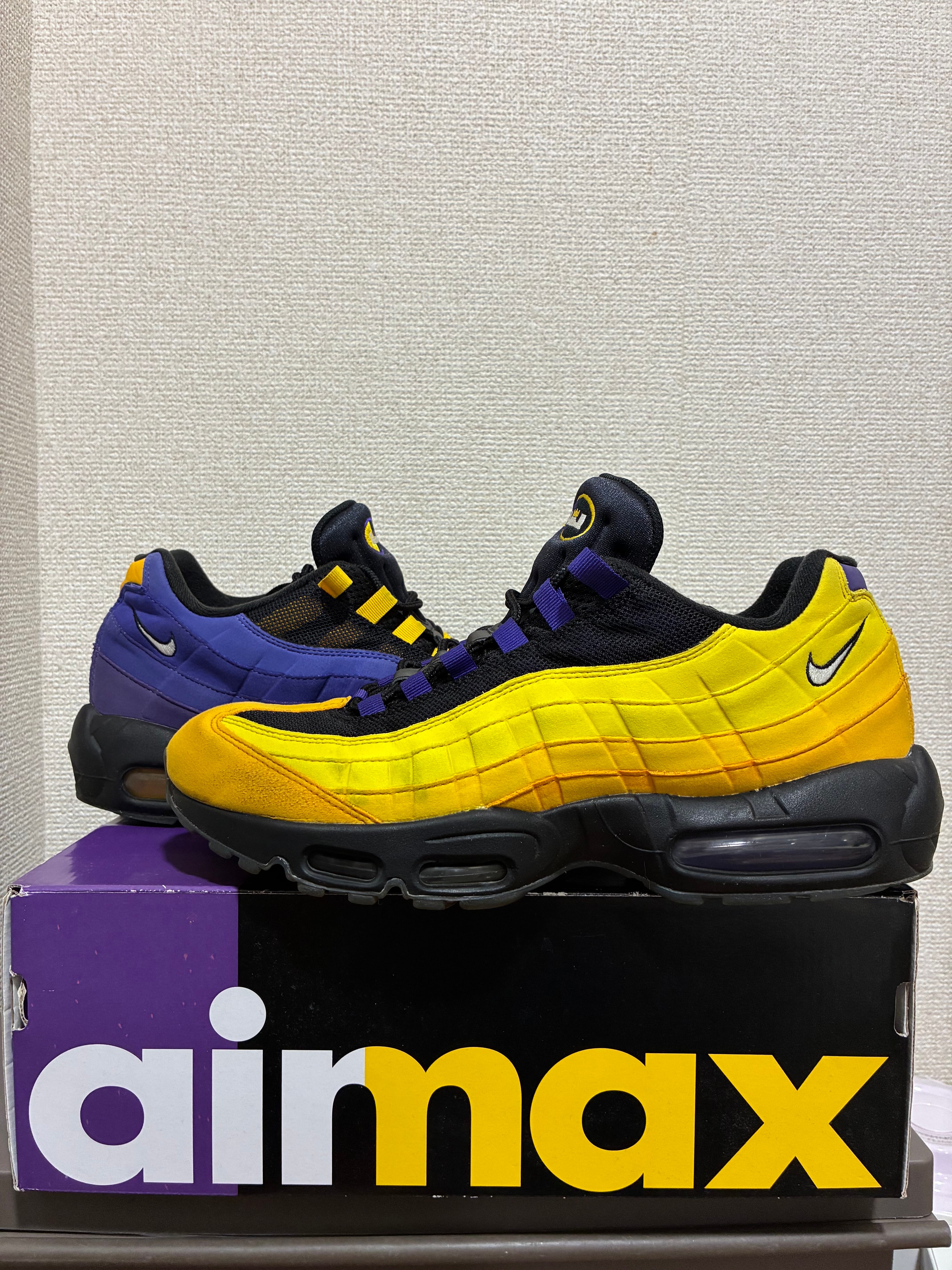 ナイキ エアマックス95 エナジー "レブロン/レイカーズホームチーム"