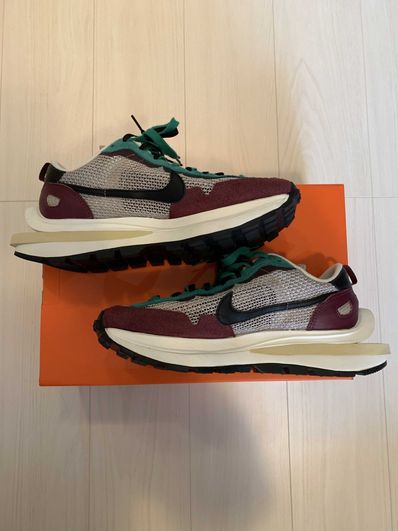 sacai × Nike Vapor Waffle "String/Red/Green"