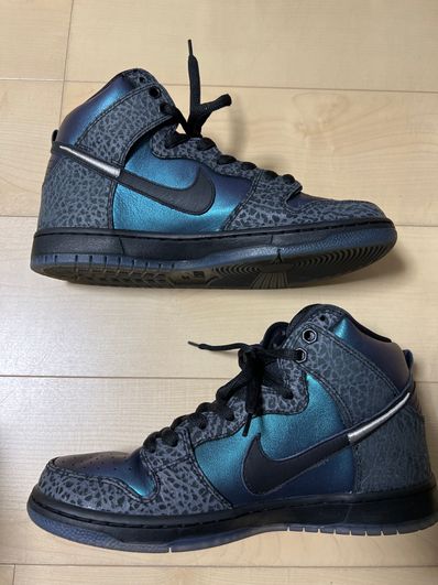 Black Sheep × Nike SB Dunk High "Black Hornet"