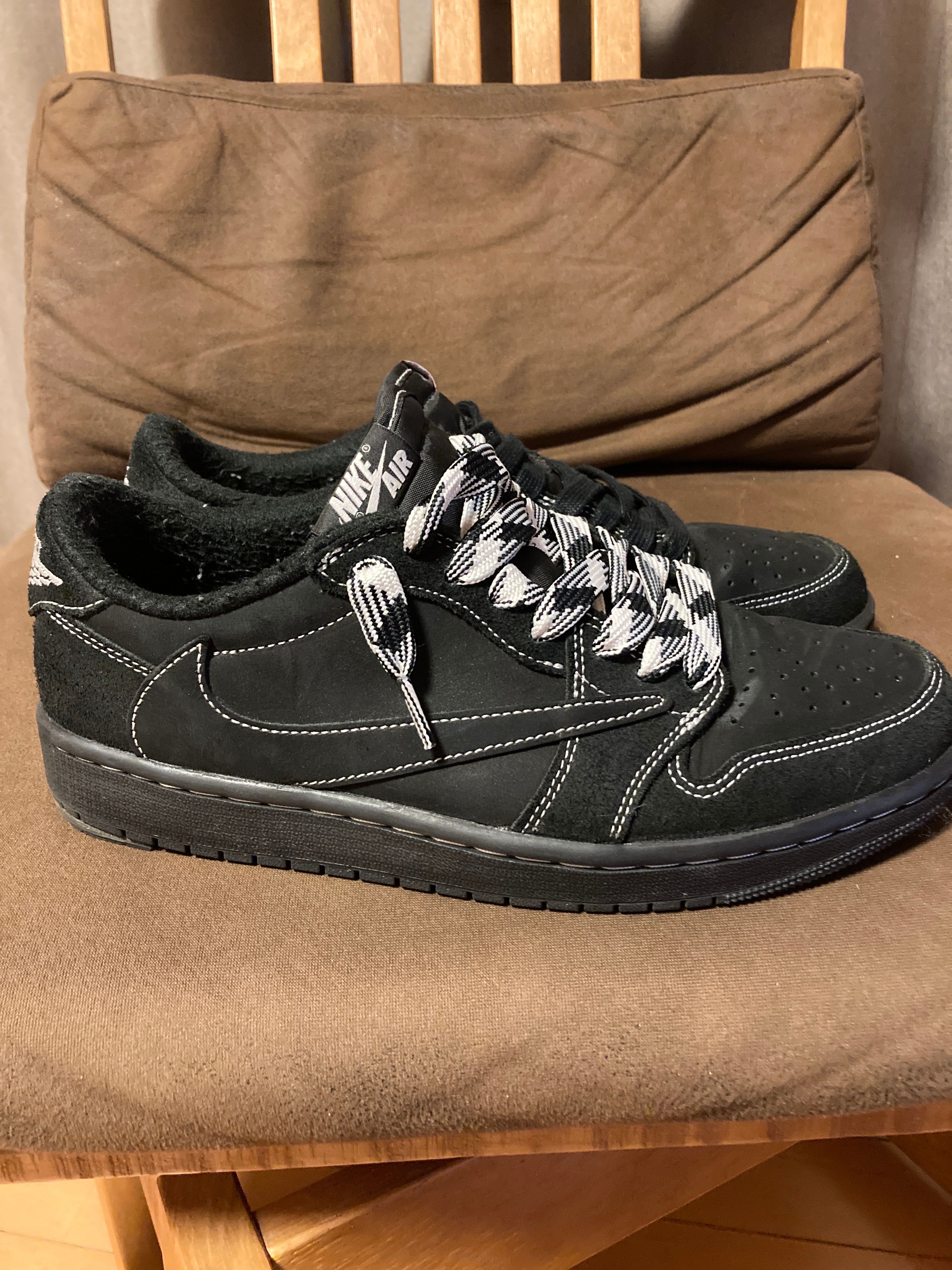 Travis Scott × Nike Air Jordan 1 Low OG SP 