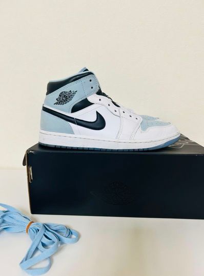 Nike Air Jordan 1 Mid "Ice Blue Nubuck"